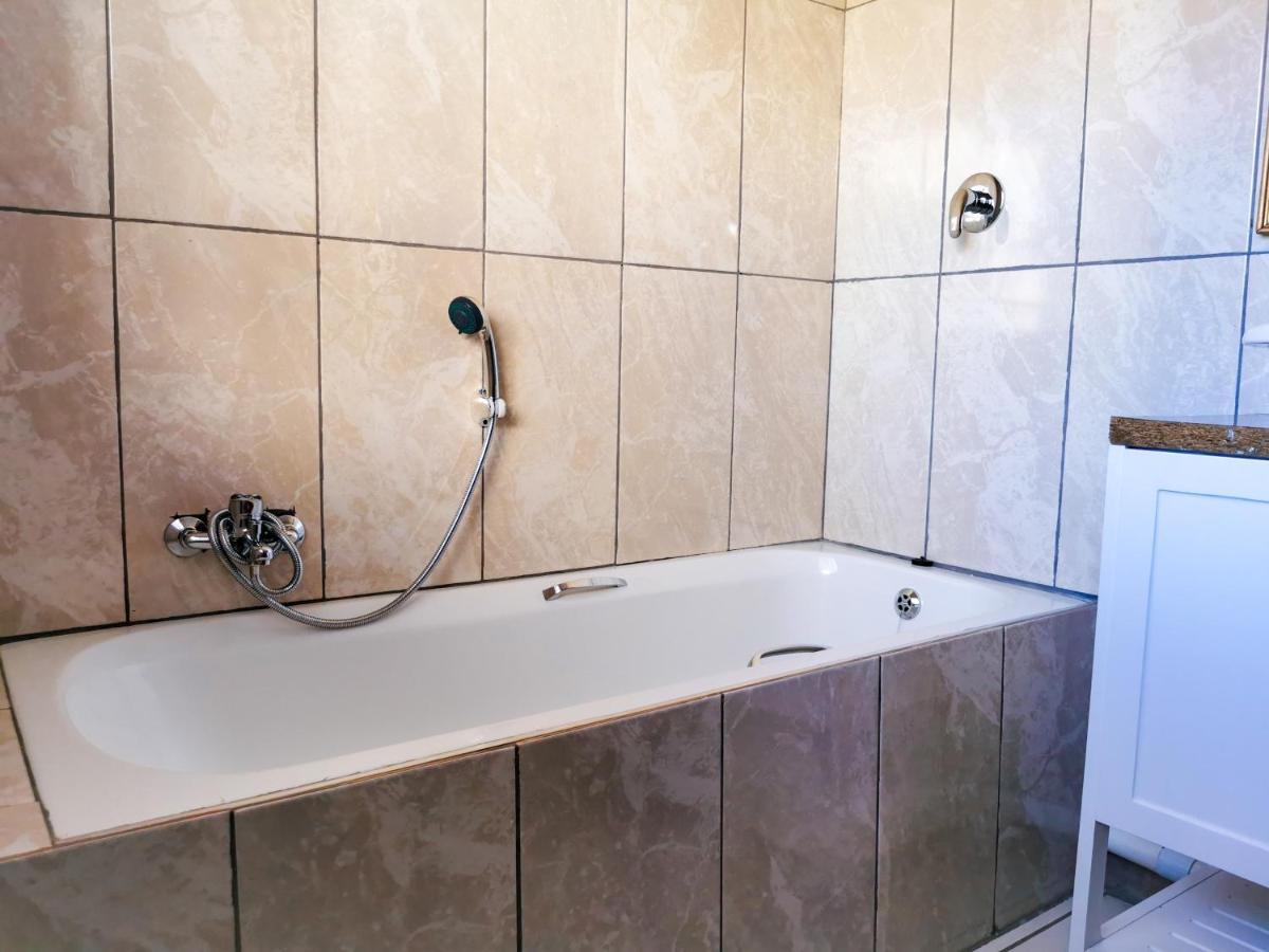 Genesis Guesthouze Hotel Bela-Bela Eksteriør billede